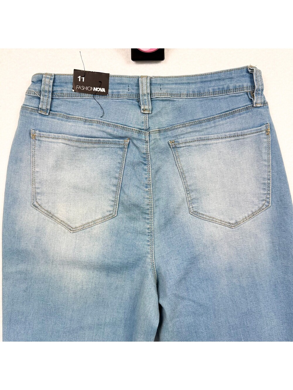 Fashion Nova Wide Leg High Waisted Light Wash Denim Jeans Women’s Size 11 NWT - Picture 5 of 15